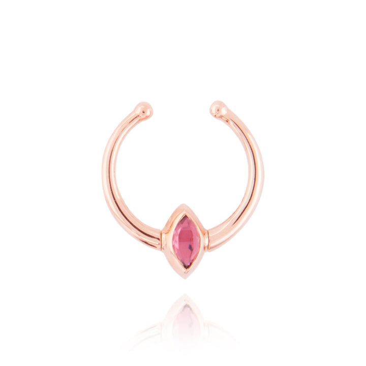 Petit Swinging 18K Earcuff aus Rosegold I Diamant & Turmalin