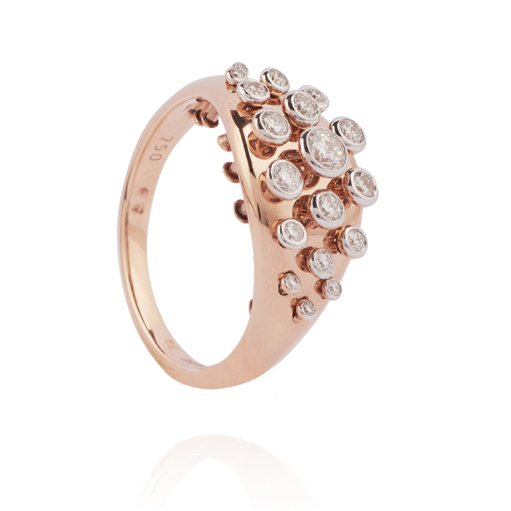 Queen Wave   18K Rosegold Ring w. Diamonds