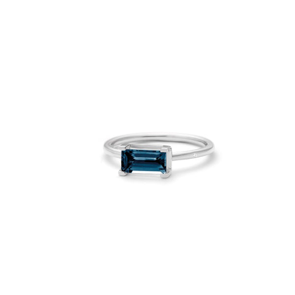 Nord London Blue 18K Hvidguld Ring m. Topas & Diamant