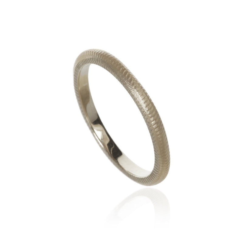 Curve Ring 2mm aus 18K Weißgold