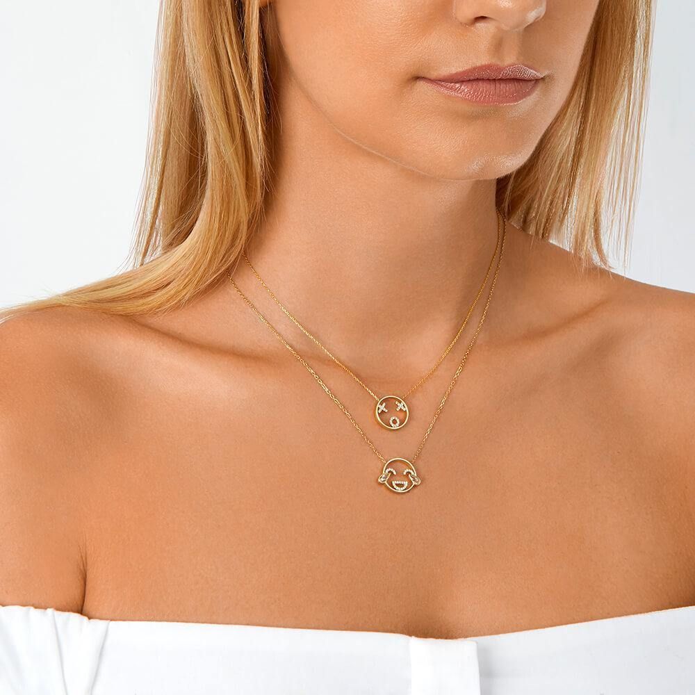 MOYEN XOXO 18K Gold Necklace w. Diamond
