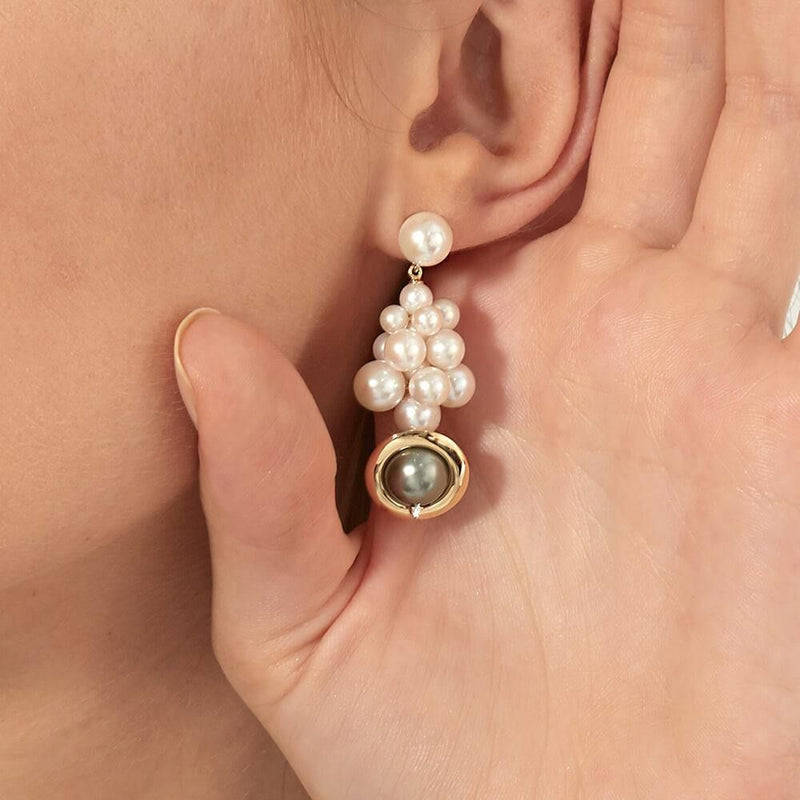Cosmo Cloud 18K Gold Earrings w. Pearl & Diamond