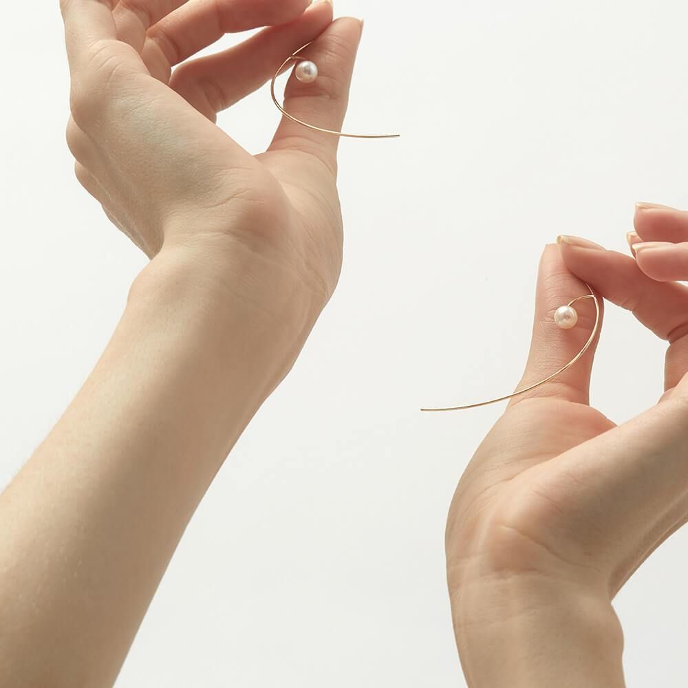 Cosmo Meridian 18K Gold Earrings w. Pearl