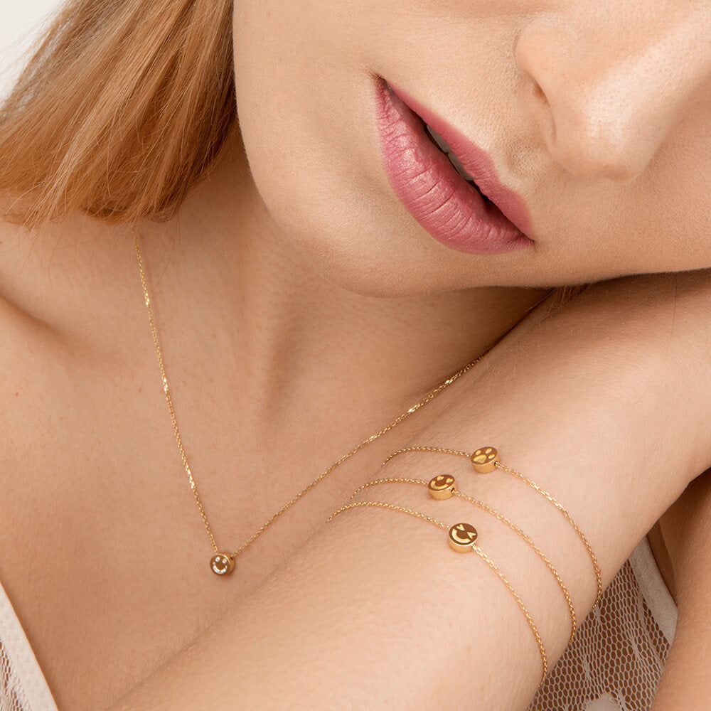 Modern Words Fine Dot Dot Dot 18K Gold Bracelet w. Diamond