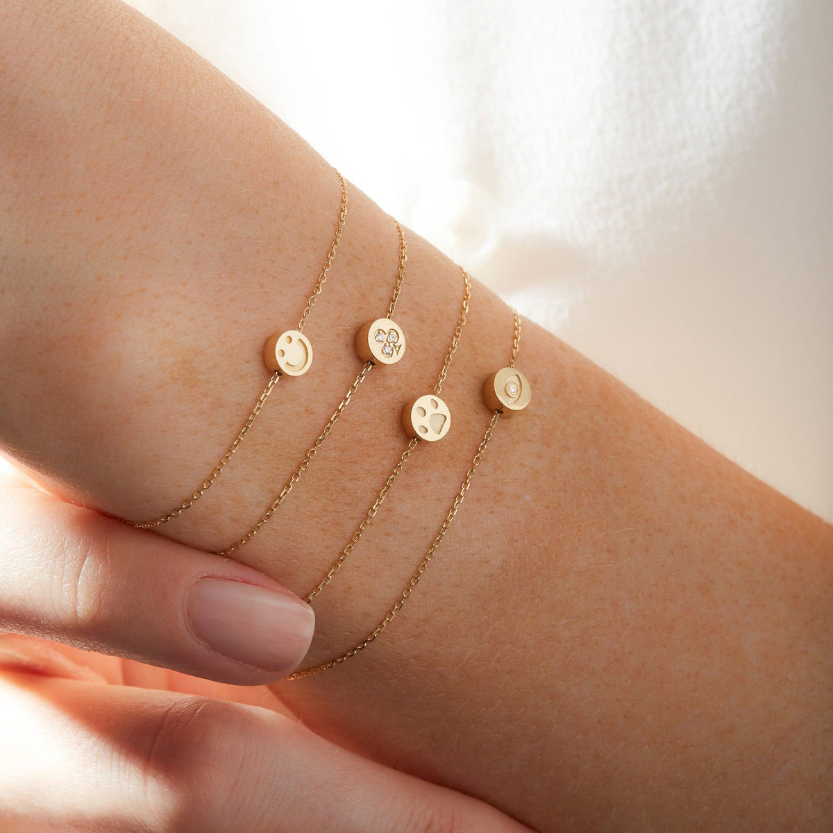 Modern Words Fine Dot Dot Dot 18K Guld Armbånd m. Diamant
