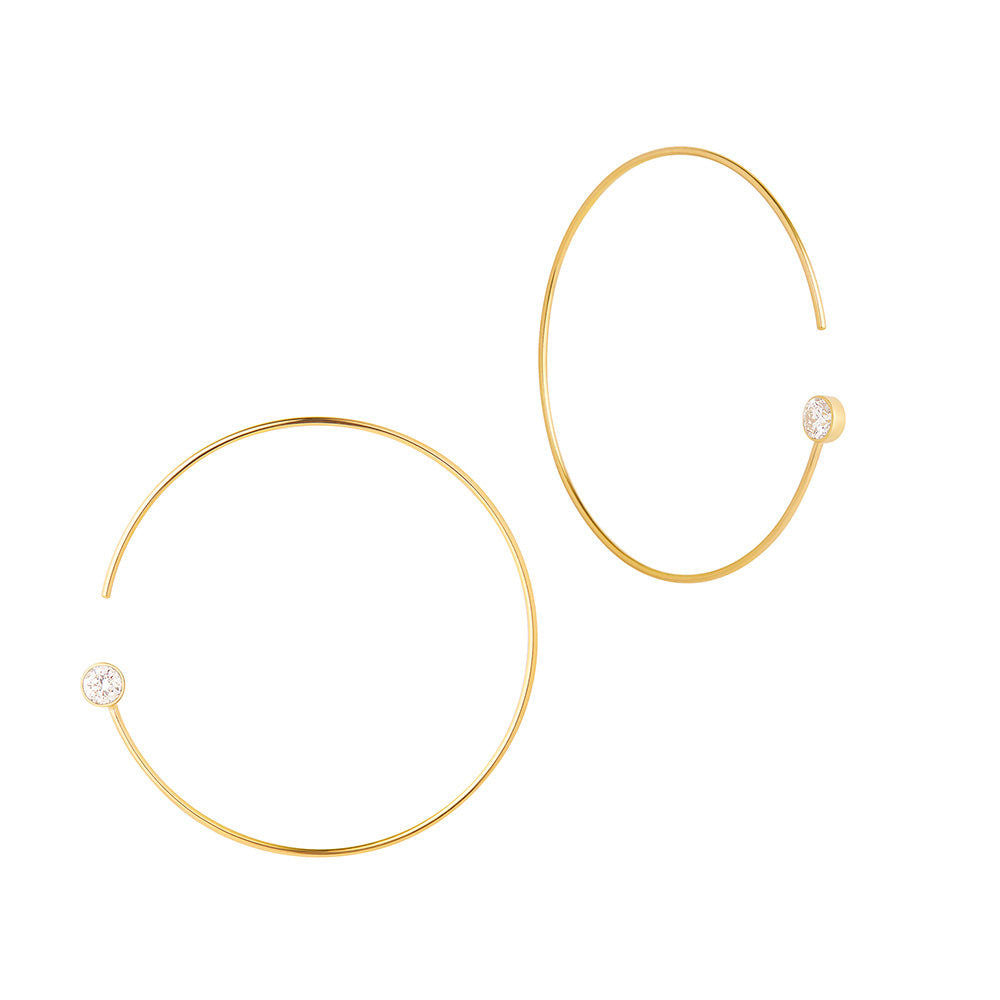 Modern Words Fine Dot 18K Guld Hoops m. Diamant