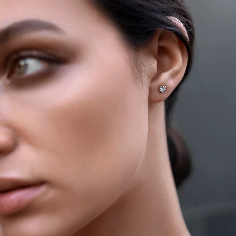 Modern Words Fine Hjerte 18K Guld Ørering m. Diamant