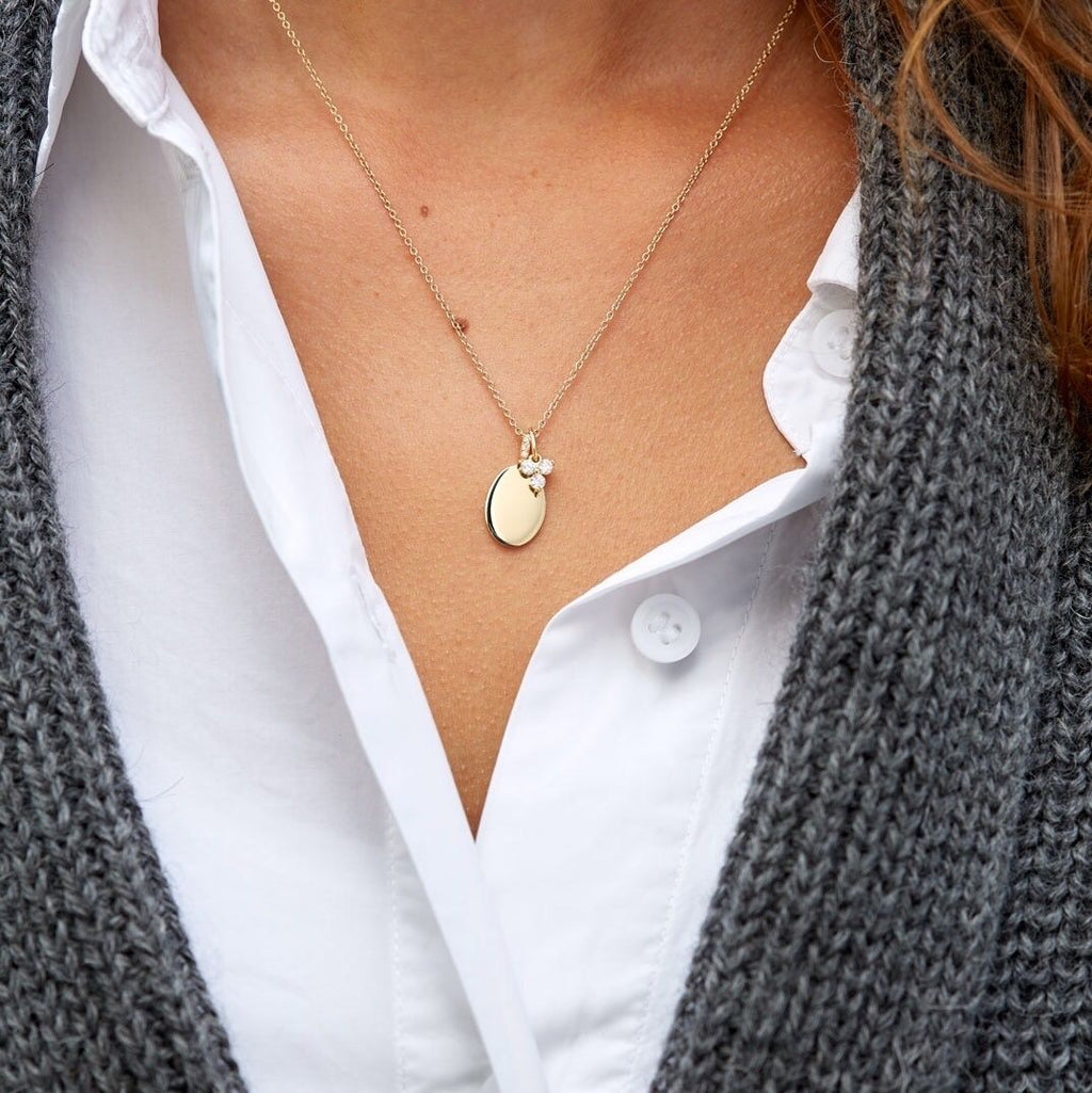 Rock Signet 18K Gold Pendant w. Diamonds