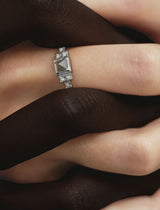 Raw klassischer Pointy Ring aus 18K Weißgold I Diamanten