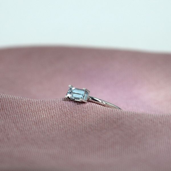Nord 18K Whitegold Ring w. Aquamarine