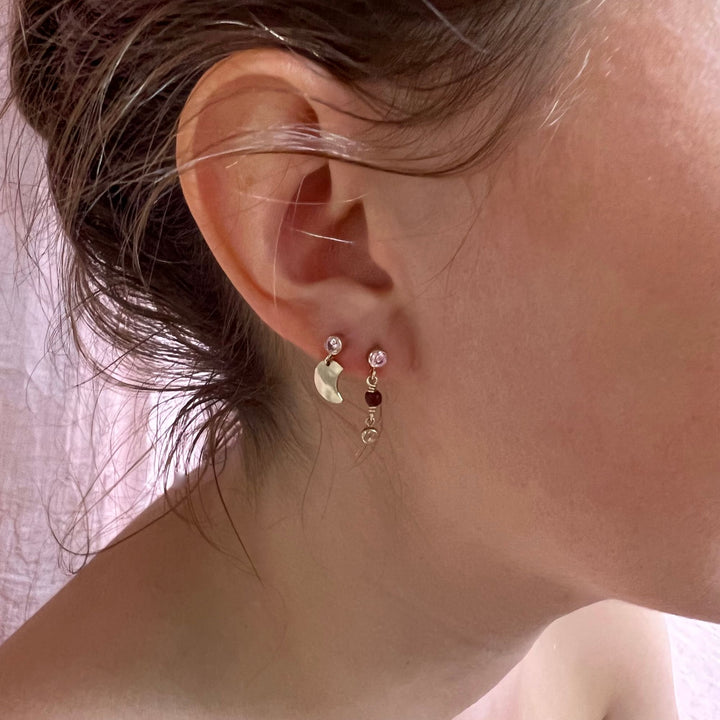 Rosina 14K Goldfilled Stud w. Zirconia & Vintage Glass Bead