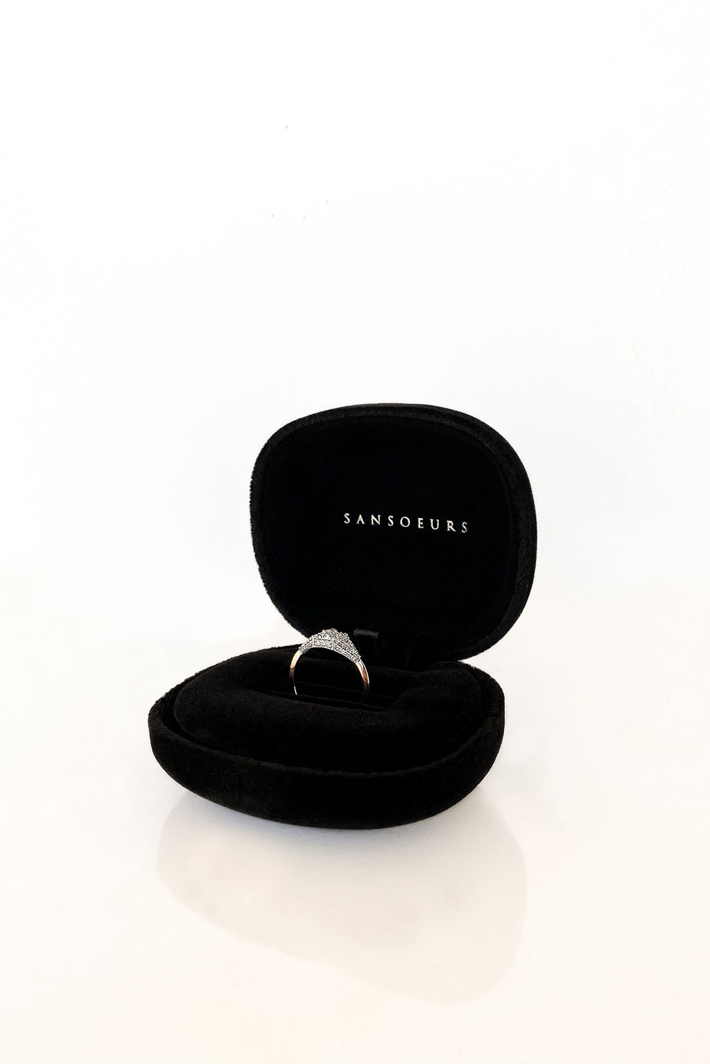 Signet 18K Rosegold & Whitegold Ring w. Diamonds