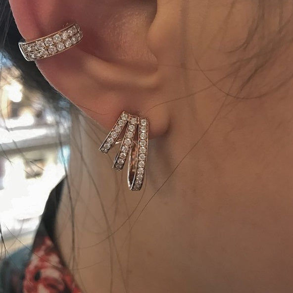 Spring 18K Gold, Rosegold or Whitegold Studs w. Diamonds