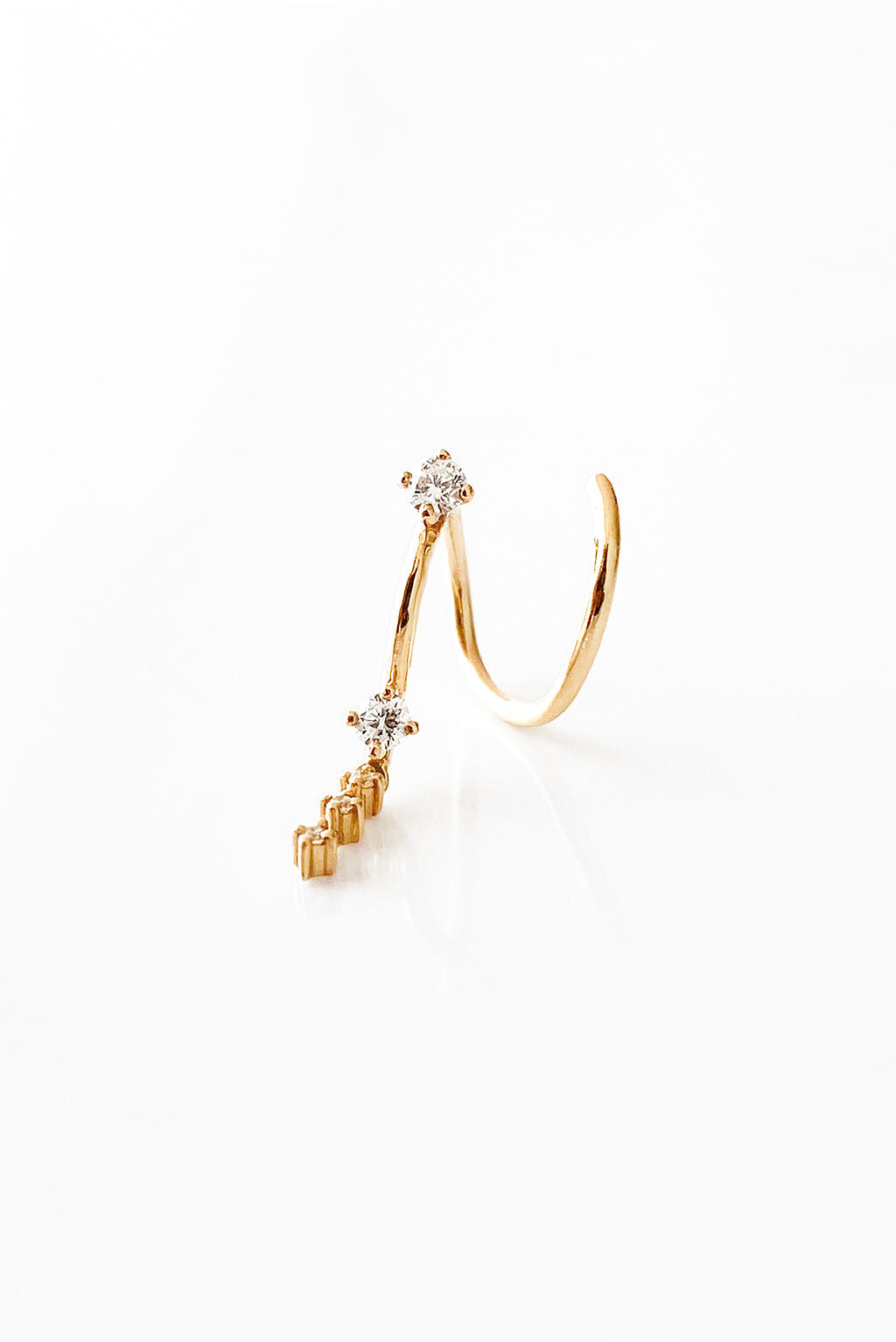 Snake Cascade 18K Gold Earring w. Diamonds