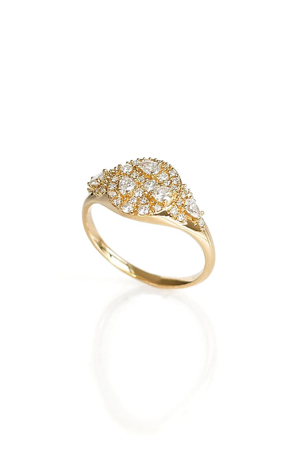 Sugar Signet 18K Gold Ring w. Diamonds