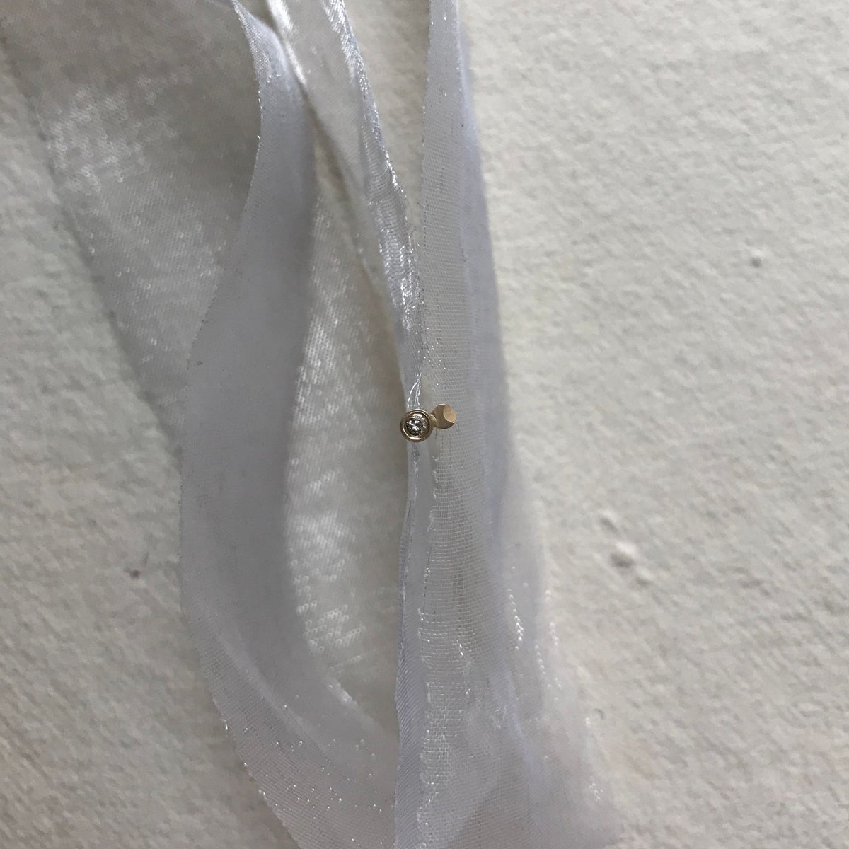 SUN & MOON 14K Gold Earring w. Diamond