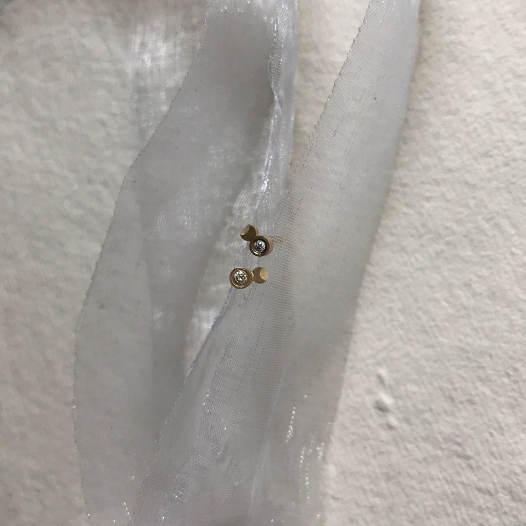 SUN & MOON 14K Gold Earring w. Diamond