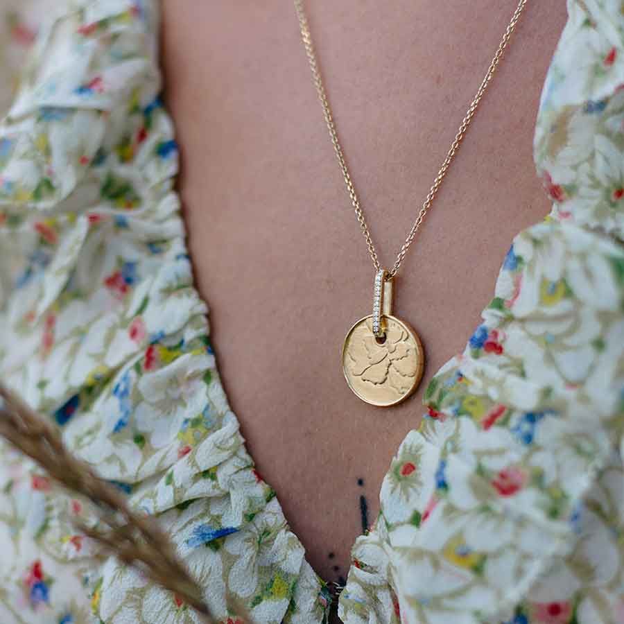Wild Flowers 18K Gold Pendant w. Lab-Grown Diamonds