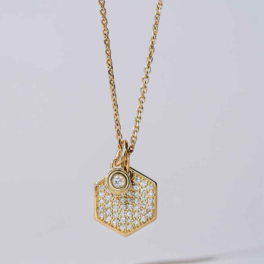 Drops of Memories 18K Gold Pendant w. Lab-Grown Diamond