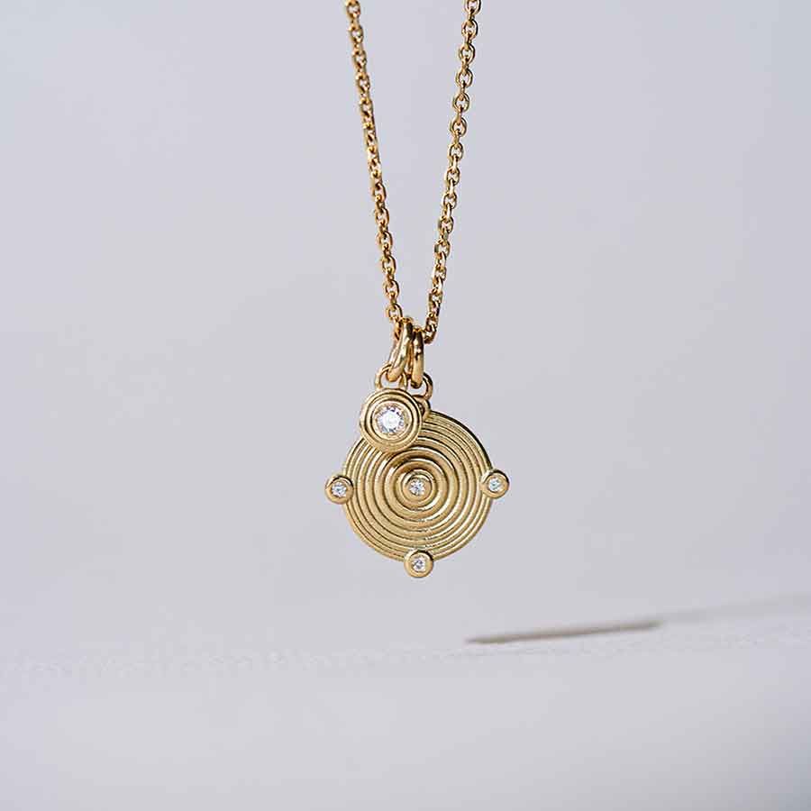 Memories of the Sea 18K Gold Pendant w. Lab-Grown Diamonds