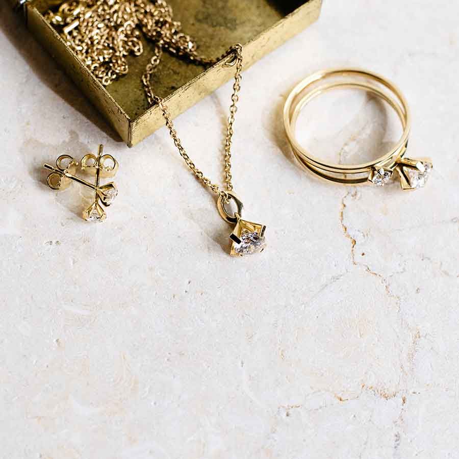 ReMind 18K Gold Pendant w. Lab-Grown Diamond