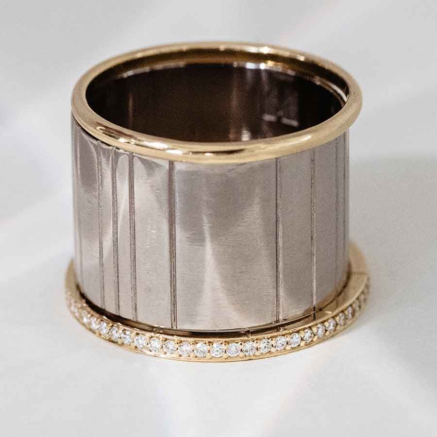 Wilderness Eternity 18K Gold Ring w. Lab-Grown Diamonds