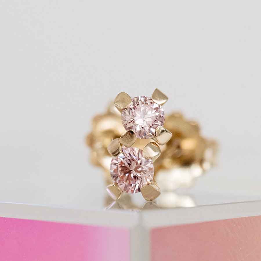 ReMind 18K goldene Ohrstecker I Labor-Diamanten