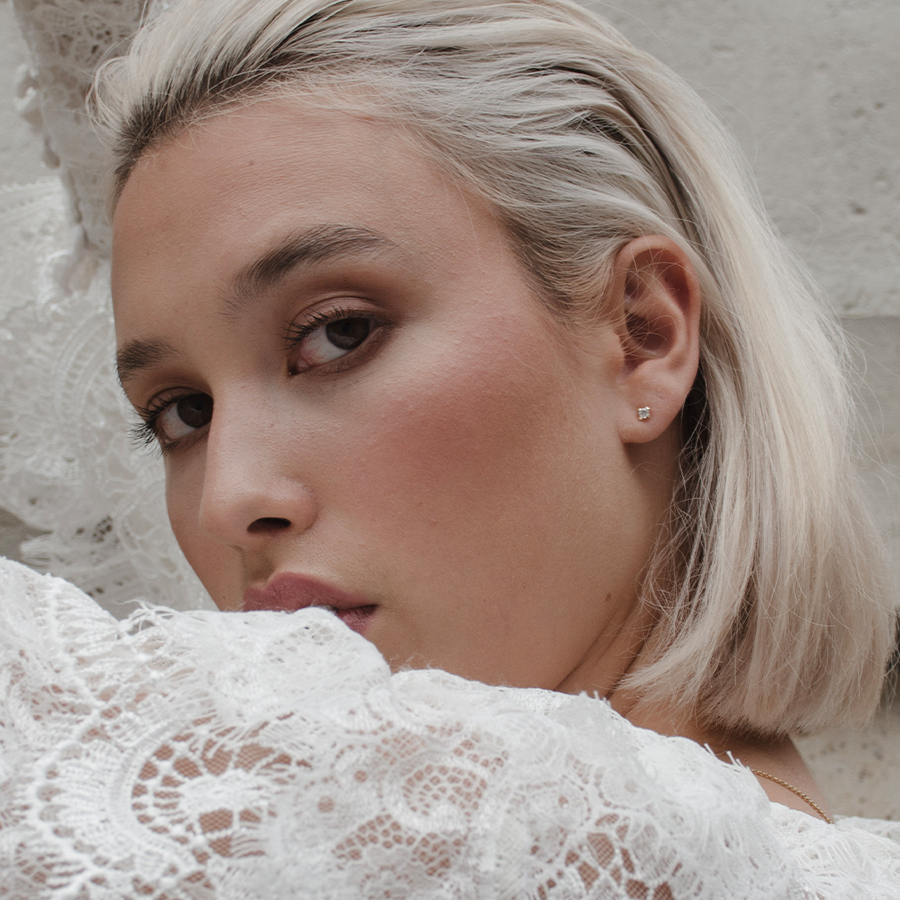 ReMind 18K goldene Ohrstecker I Labor-Diamanten