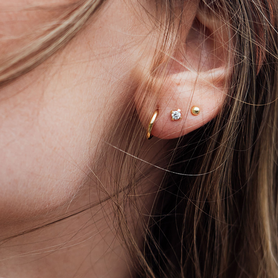 ReMind 18K goldene Ohrstecker I Labor-Diamanten