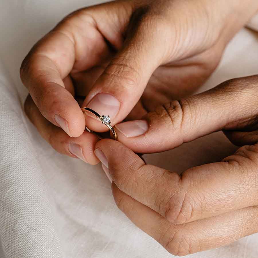 ReMind mini Solitaire 18K Gold or Whitegold Ring w. Lab-Grown Diamond