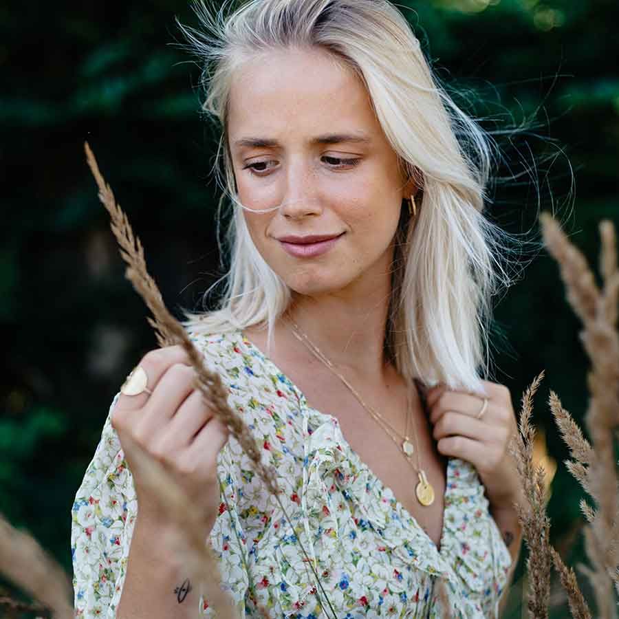 Wild Flowers 18K Gold Ring w. Lab-Grown Diamonds