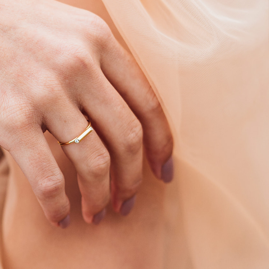 Sunbeam 18K Gold Ring w. Lab-Grown Diamond