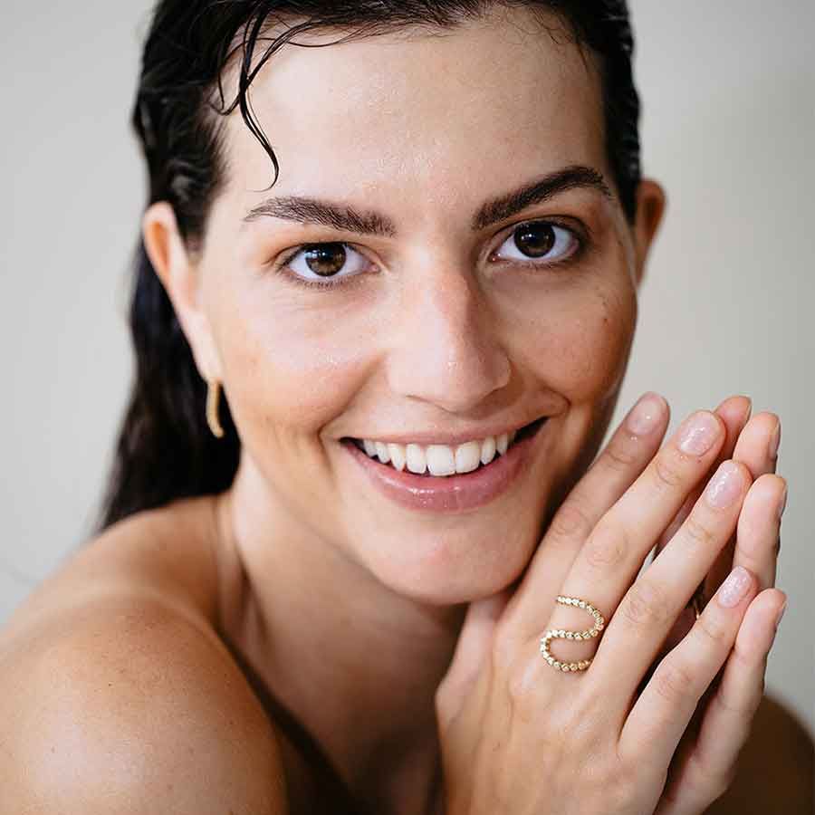 Wave 18K Gold Ring w. Lab-Grown Diamonds