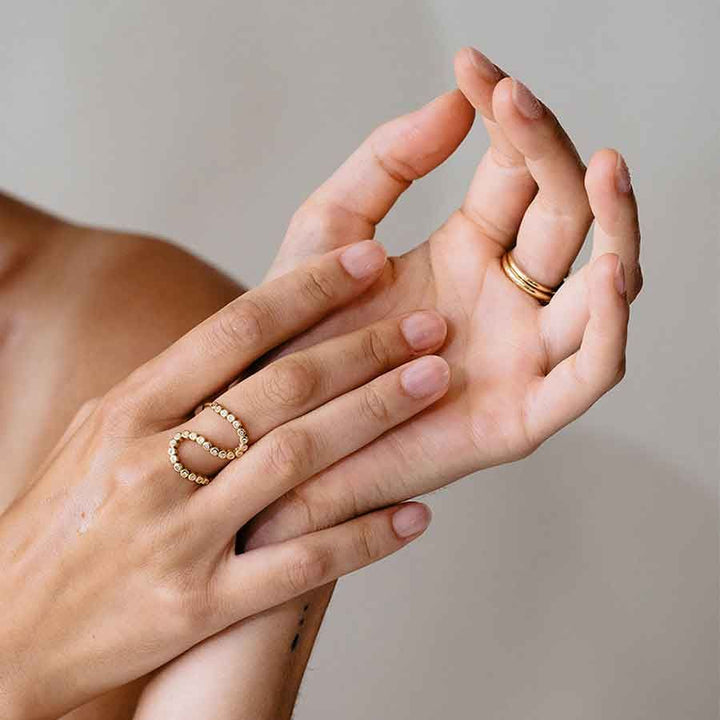 Wave 18K Gold Ring w. Lab-Grown Diamonds