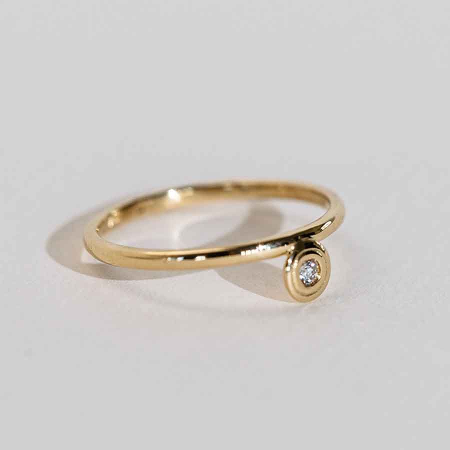 Drops of Memories 18K Gold Ring w. Lab-Grown Diamond
