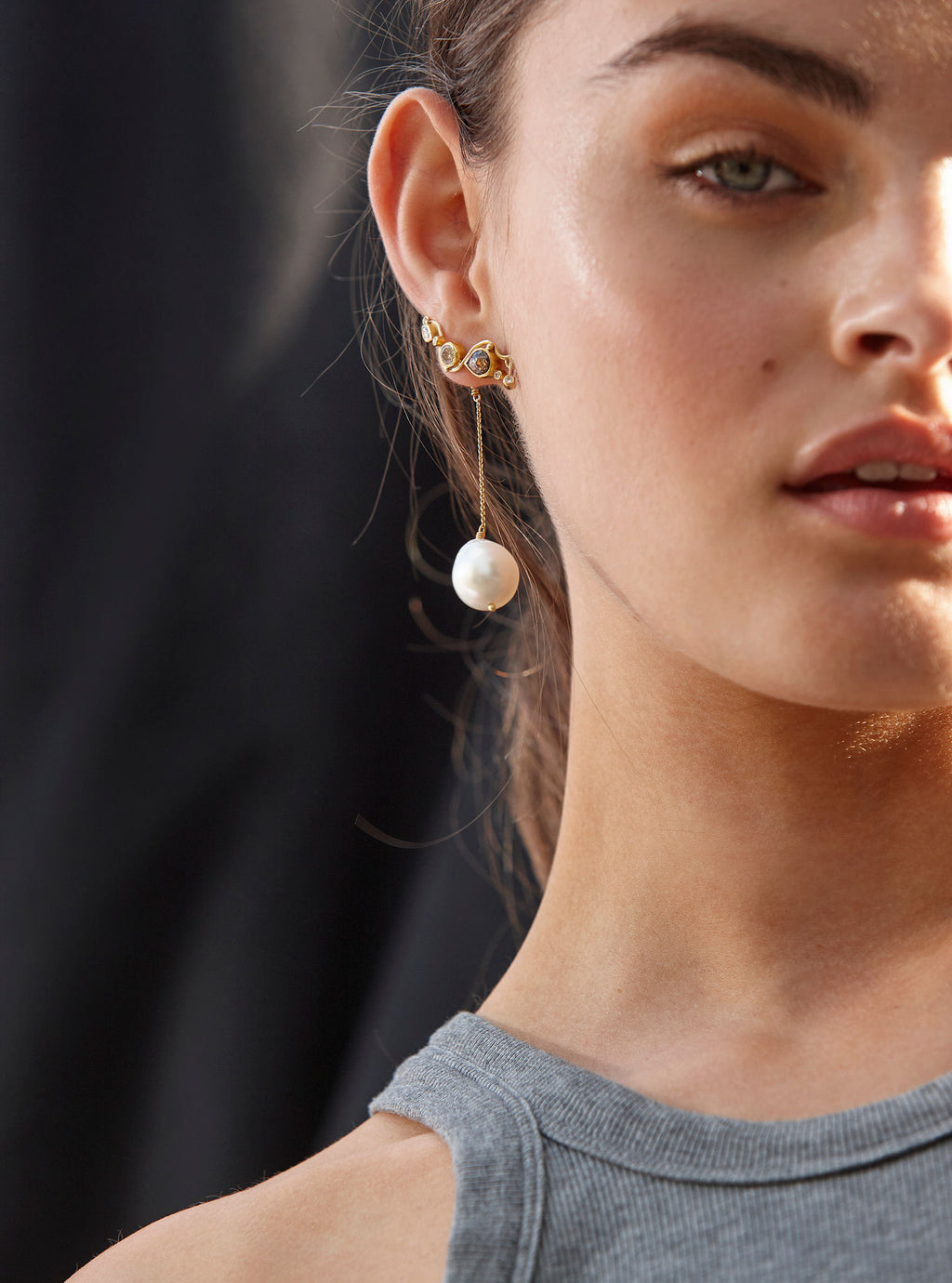 Seafire 18K Gold Earrings w. Diamonds & Pearls