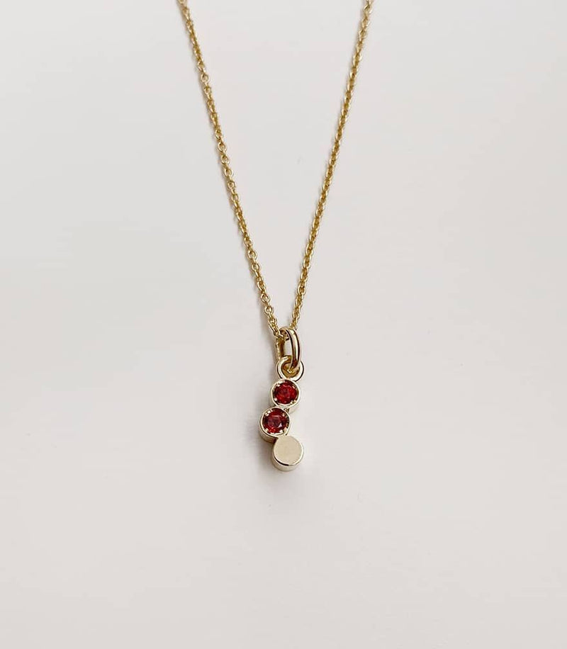Coralie Grzes | Sofia Amulet of January 18K Gold Necklace w. Garnets