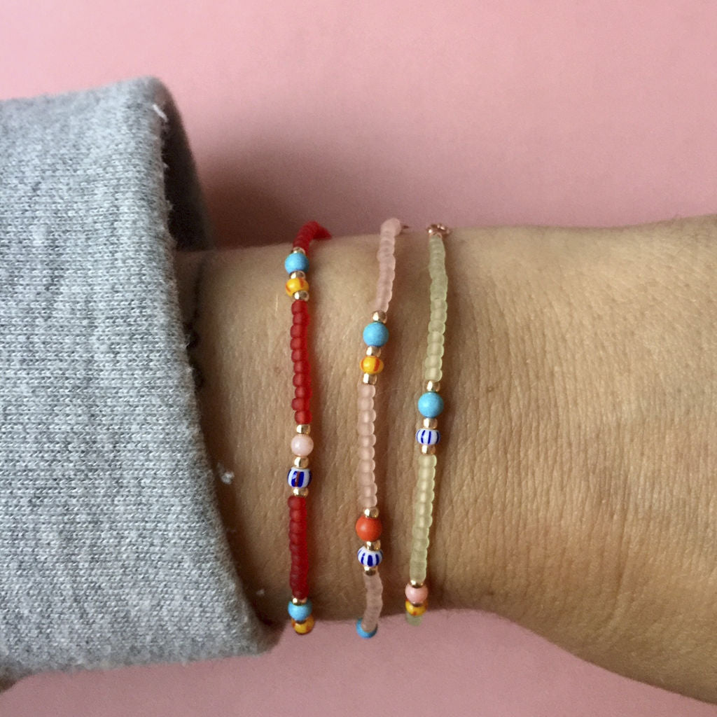 Soho Forgyldt Armbånd m. Lyserød/Rosa & Blandede farver Glasperler