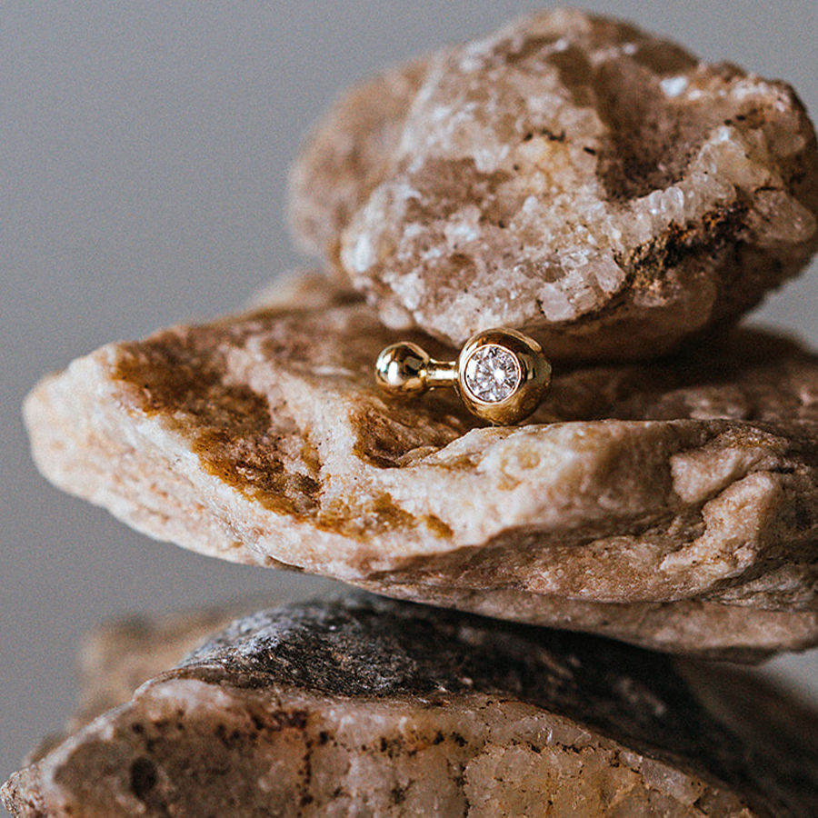 Sphere 18K Gold Earrings w. Lab-Grown Diamonds