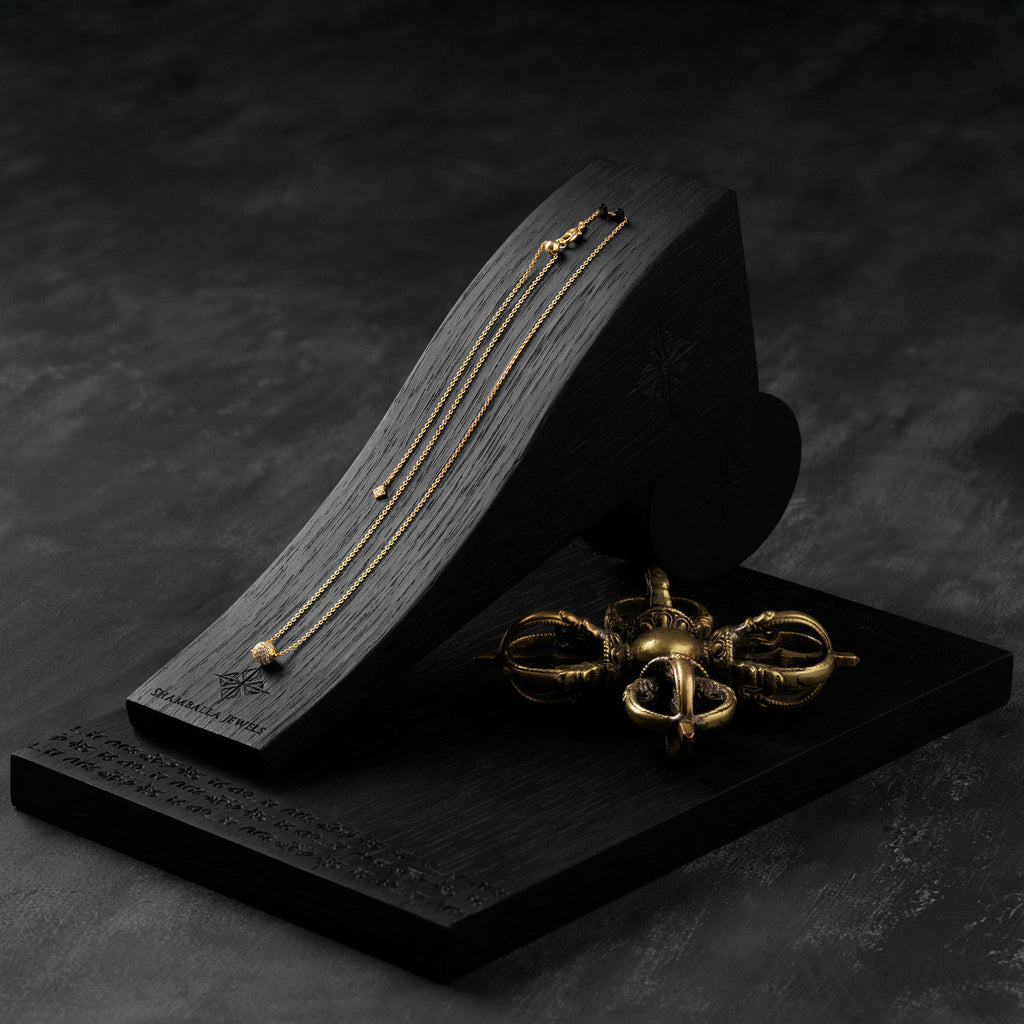 Diamond Pavé 18K Gold Necklace w. Diamond