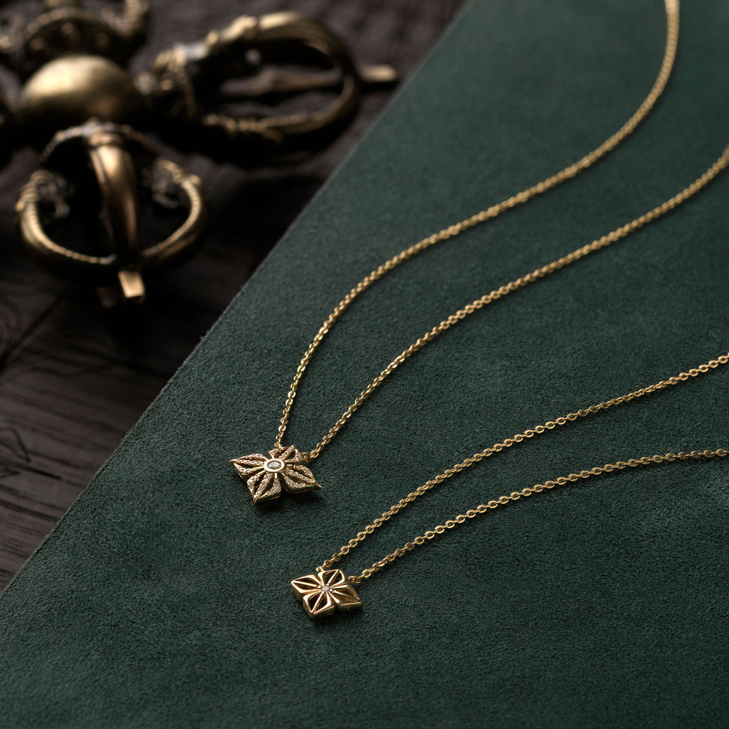 Star of Shamballa 18K Gold Necklace w. Diamond