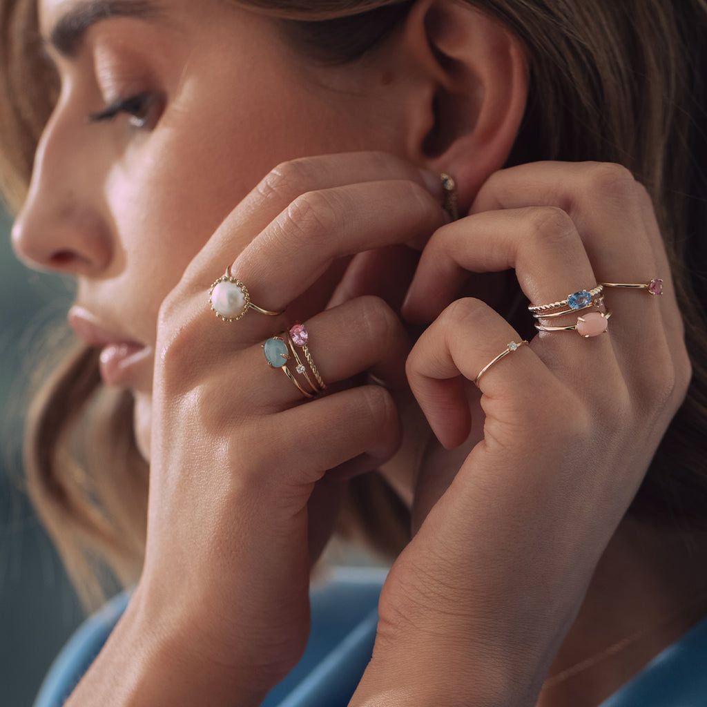 10K Gold Ring w. Opal