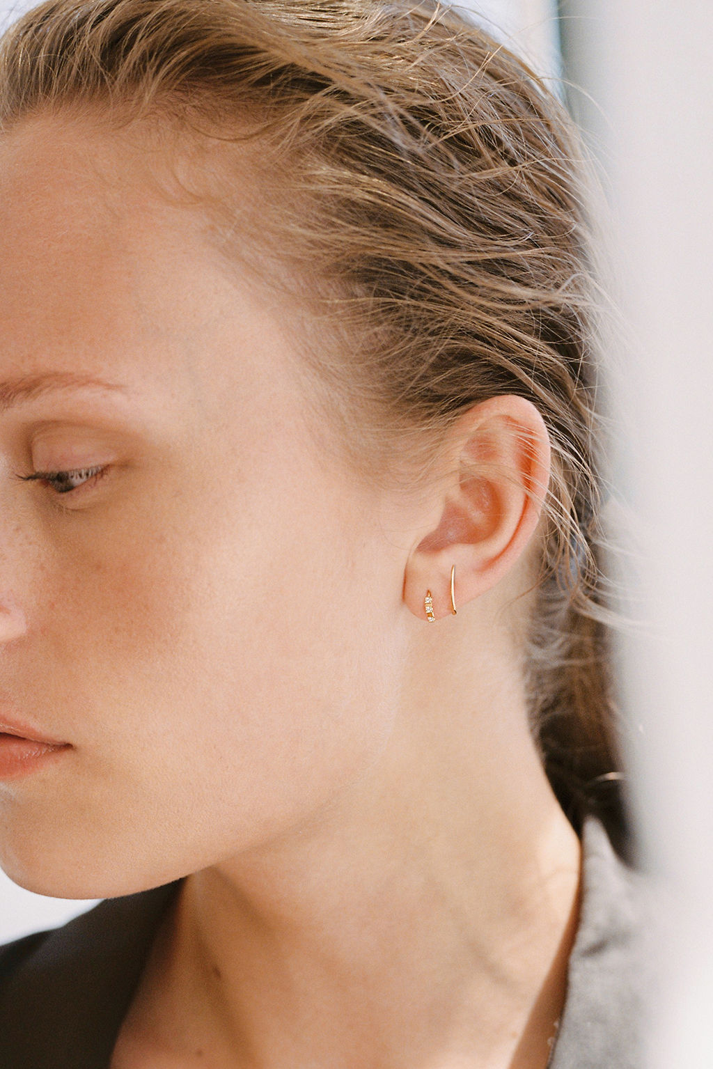 Triple Tag Snake 18K Gold Earring w. Diamonds