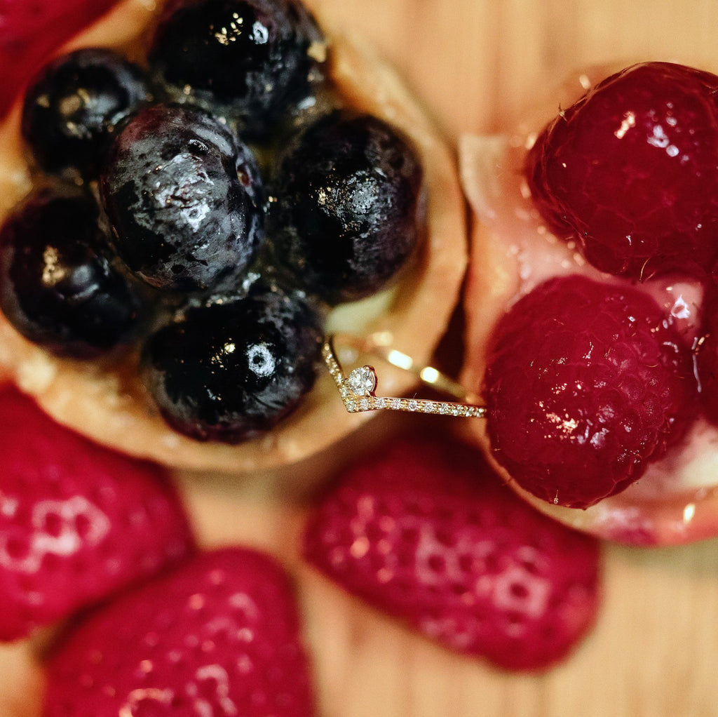 The Curved Bun - 18K Gold / 48