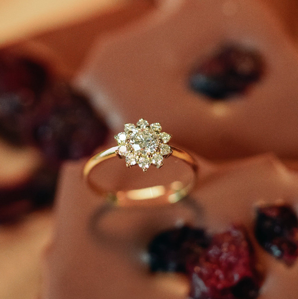 The Halo Large - 18k Gold / 48