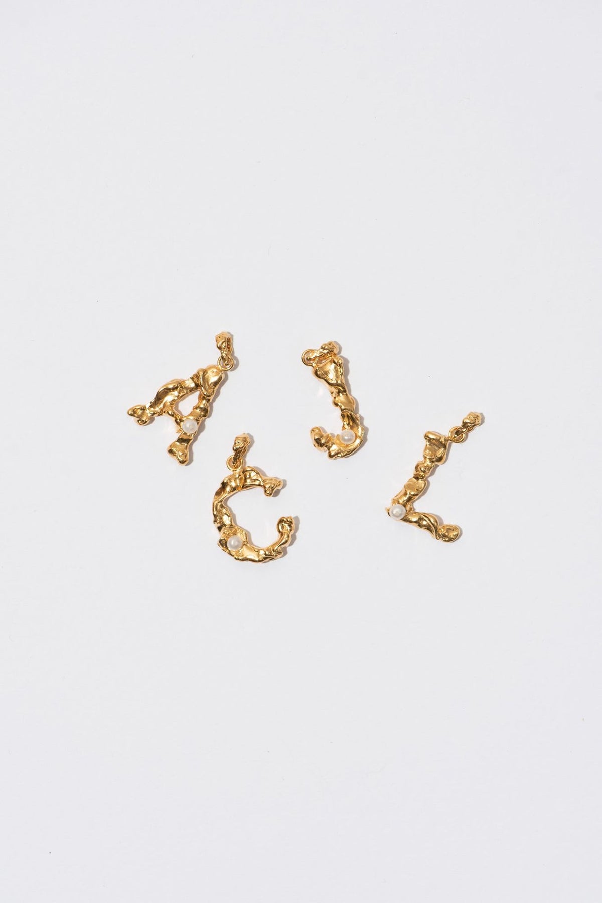 The Pearl Letter Gold Plated Pendant w. Pearl
