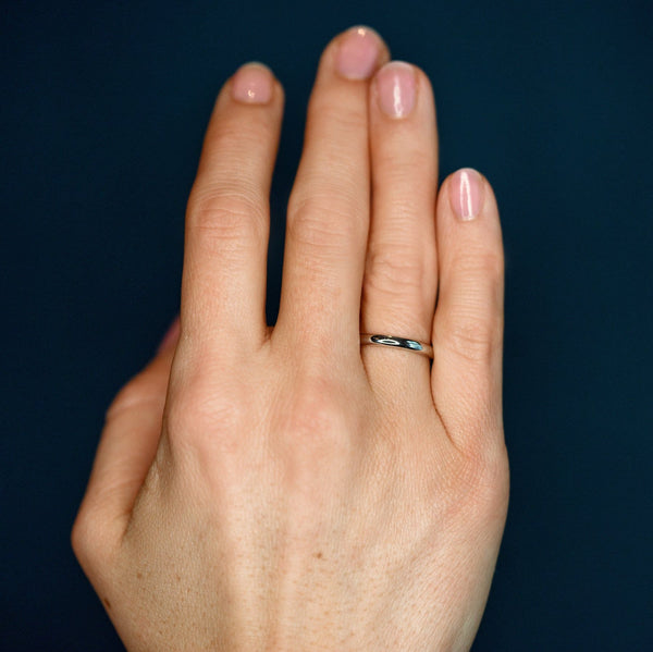 The Pure  2 mm Ring
