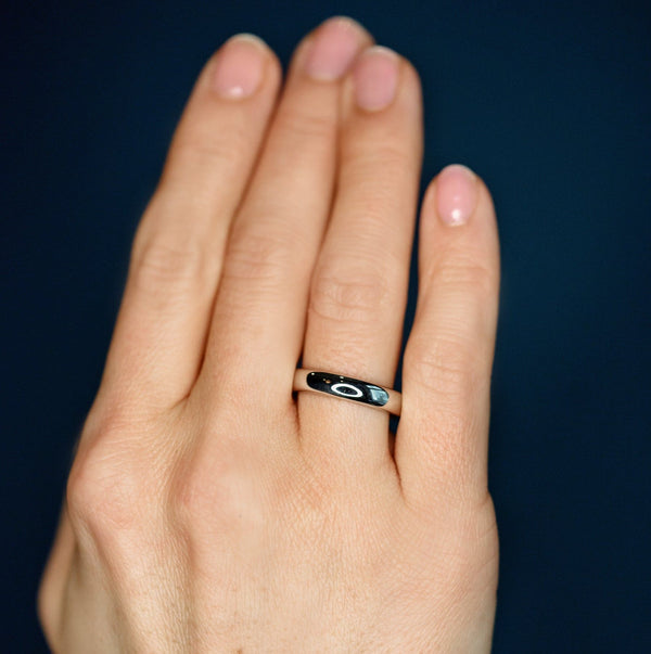 The Pure  4 mm Ring