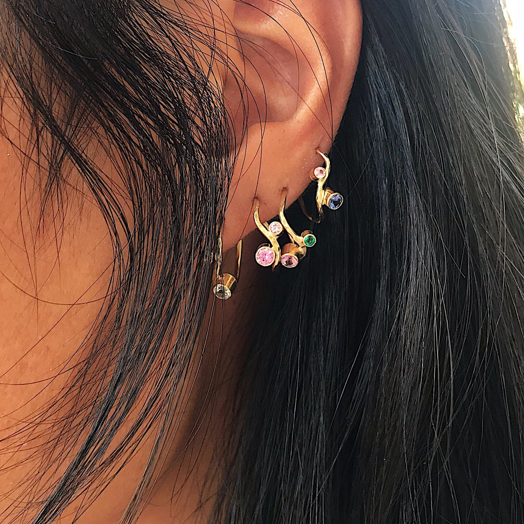 Tiaré 14K Gold Creol Earring w. Peridot & Sapphire