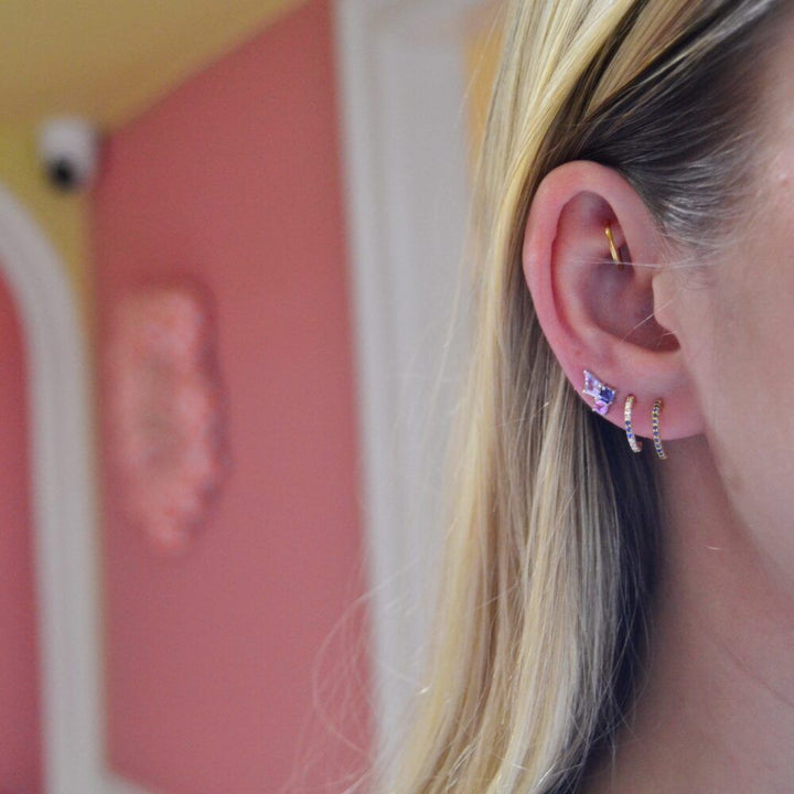 Varnaya NO. 2 18K Whitegold Stud w. Sapphires - Single